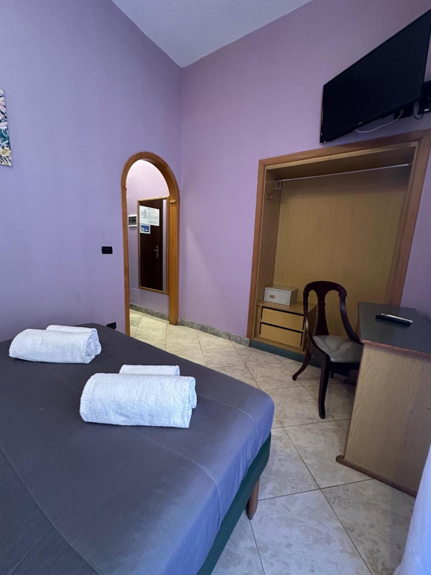 Smart Station Hotel Napoli Eksteriør bilde