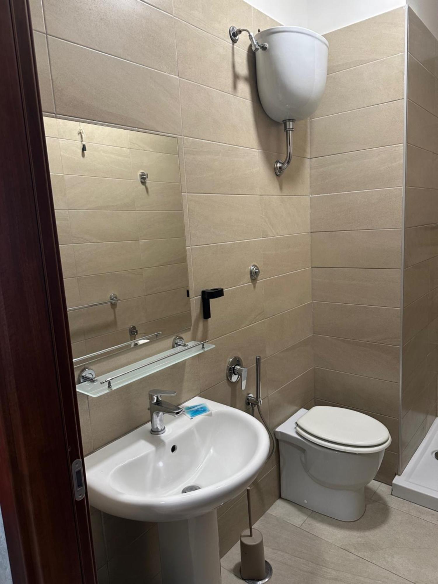 Smart Station Hotel Napoli Eksteriør bilde